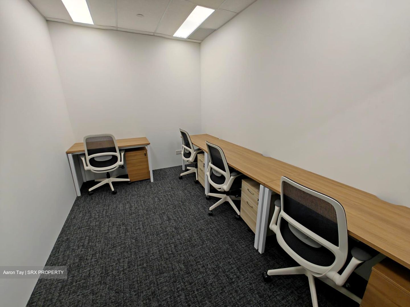 Robinson 77 (D1), Office #551800611